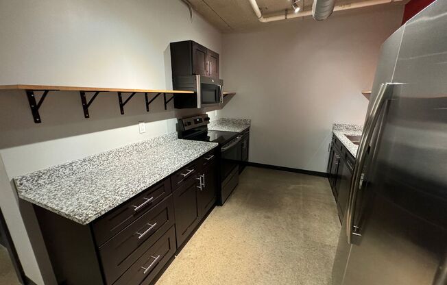 Studio, 1 bath, 259 sqft, $1,222, Unit 520 B1/B2