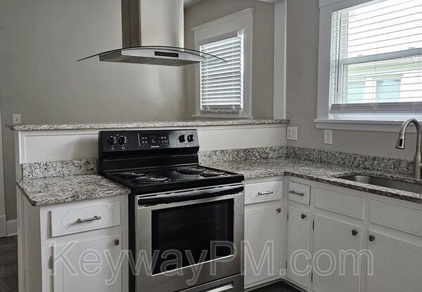 1313 MERRY ST