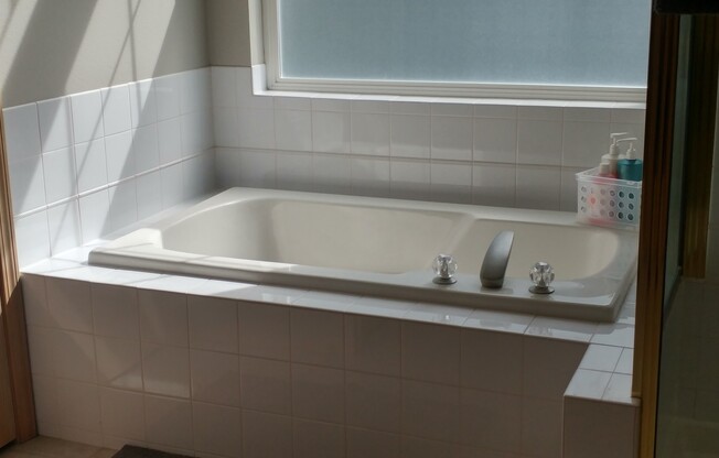 3 beds, 2 baths, $3,600