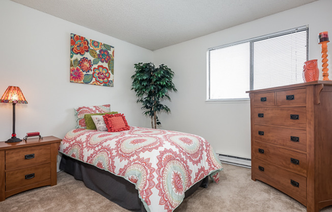 2 beds, 1 bath, 895 sqft, $1,599, Unit P203