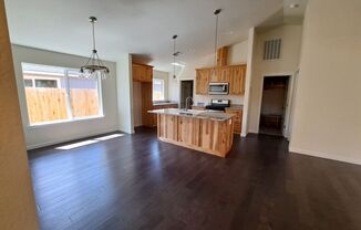 2022 Construction 3 Bed, 2 Bath Close to Downtown Grants Pass