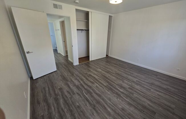 1501 Chapin Av.