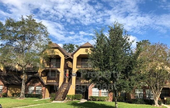 465 FORESTWAY CIR