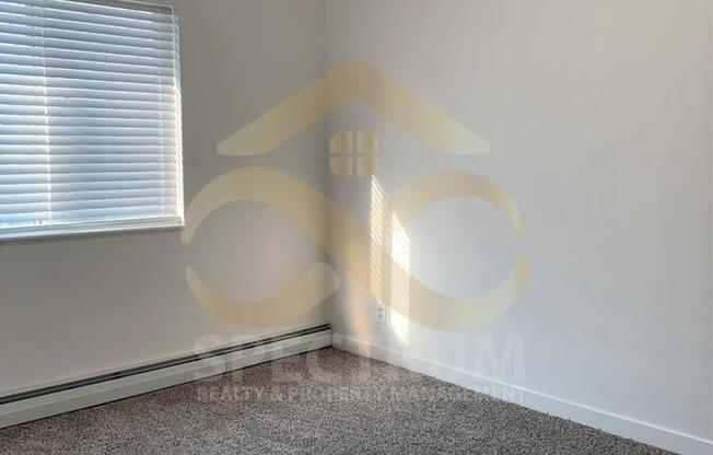 2 beds, 1 bath, 812 sqft, $1,350