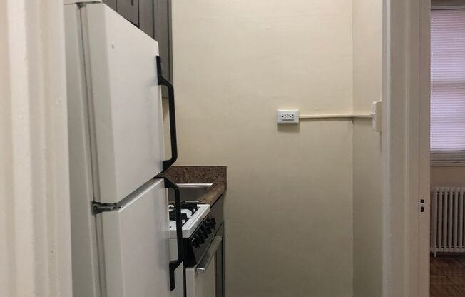 Studio, 1 bath, 362 sqft, $1,548, Unit 216