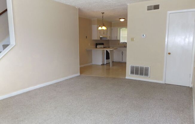 2 beds, 1.5 baths, 1,000 sqft, $875, Unit Unit B