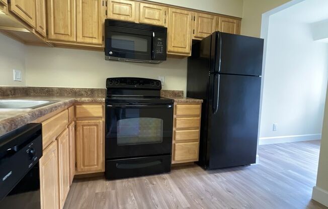 1 bed, 1 bath, 745 sqft, $1,750, Unit 14215 #203