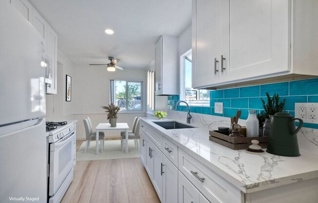 55 yrs Plus ONLY Community! Lovely and Breathtaking 2 Bed 2 Bath unit in Oceanside