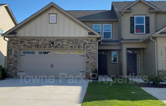 560 VININGS DR