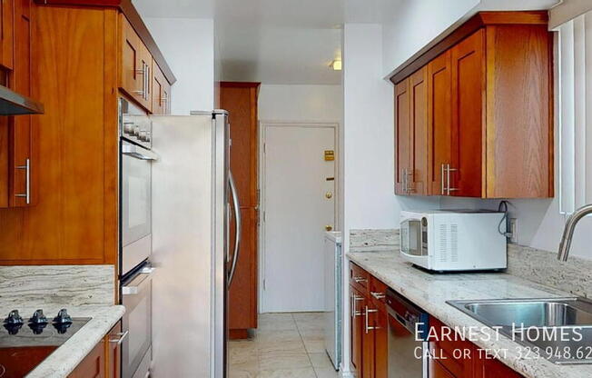 4915 TYRONE AVE