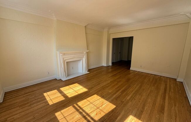 2 beds, 2 baths, 1,303 sqft, $2,200, Unit New King Edward  401