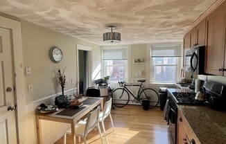 1 bed, 1 bath, 650 sqft, $2,600, Unit 3