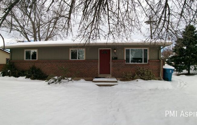 1613 SUNSET DR