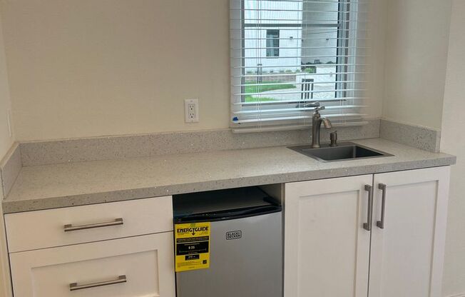 2 beds, 2.5 baths, 1,349 sqft, $4,700, Unit 123