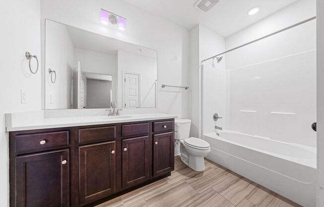 2 beds, 2 baths, 1,000 sqft, $1,050, Unit B102