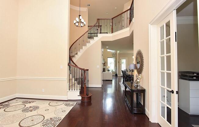 9906 VINTAGE VILLA DR.