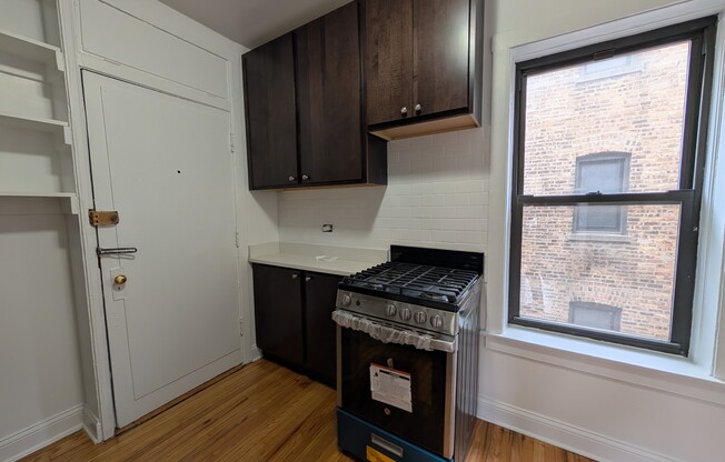 2706 N Spaulding Ave, Chicago IL 2F