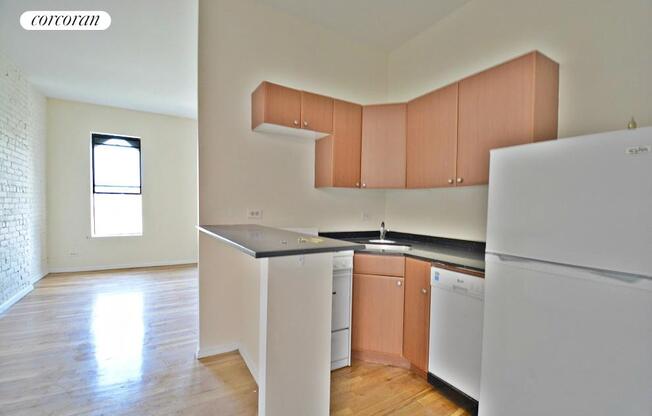 1268 AMSTERDAM AVE