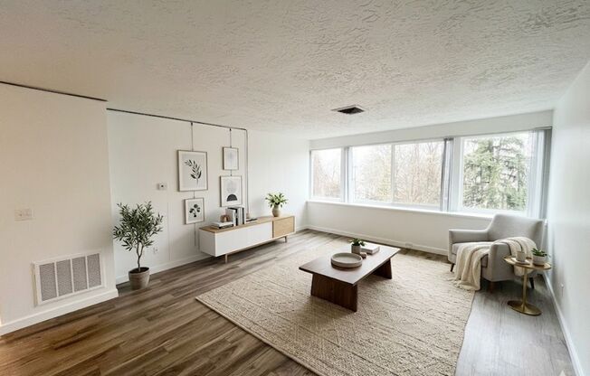 2 beds, 1.5 baths, 728 sqft, $1,550, Unit 308