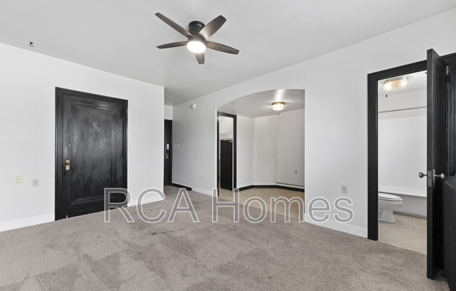 37 W SAINT CLAIR ST