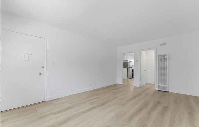 6060 Cadillac Ave.
