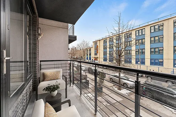 24 STARR ST