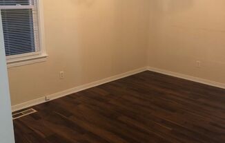 2 beds, 1 bath, $995