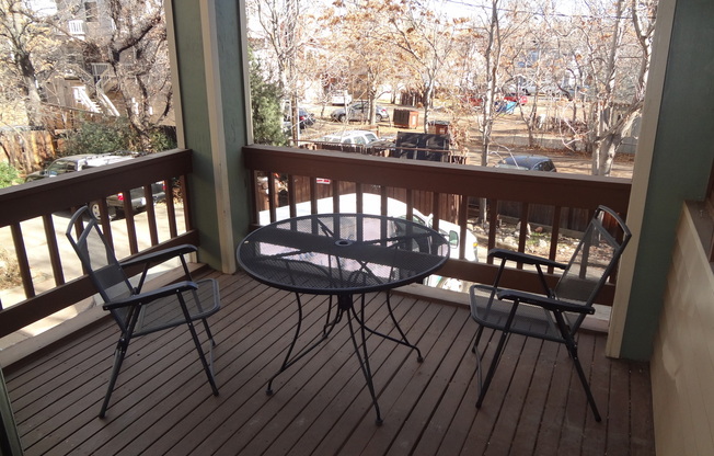 Awesome Furnished one bedroom Condo, short term lease of 30 days or longer, with large deck to enjoy the Boulder weather.