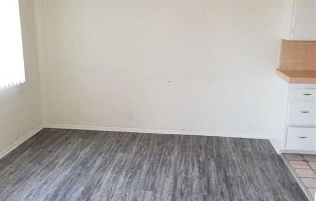 1504 S Fairfax Apartments