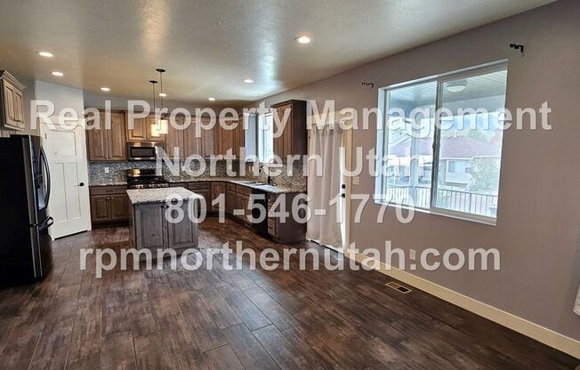 3 Bedroom 2 Bath Duplex in Perry Now Available!