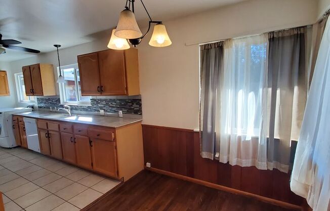 2 beds, 1.5 baths, $3,395