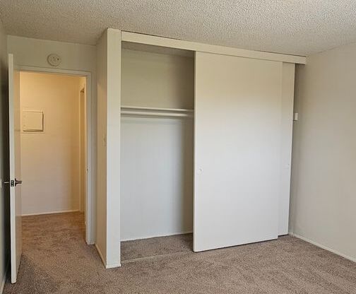 2 beds, 1 bath, 780 sqft, $2,200, Unit 50