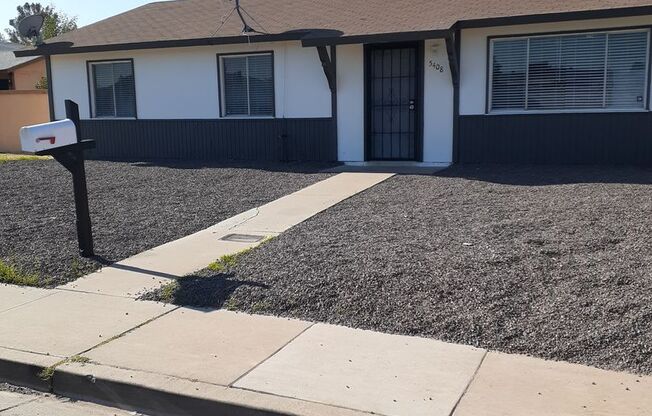 Spacious 4 Bed/2 Bath With Den  Updated Dec 2023.