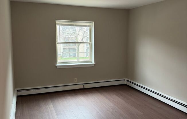 1 bed, 1 bath, $1,150, Unit 203