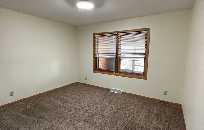 3 beds, 2 baths, $1,495