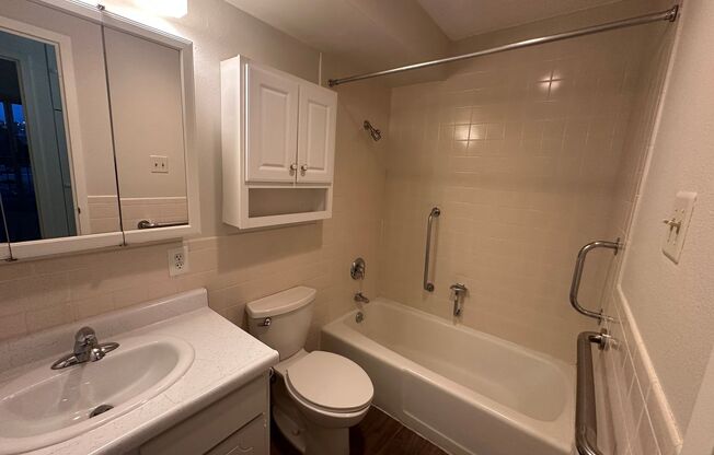 2 beds, 2 baths, $1,500, Unit UNIT C 407