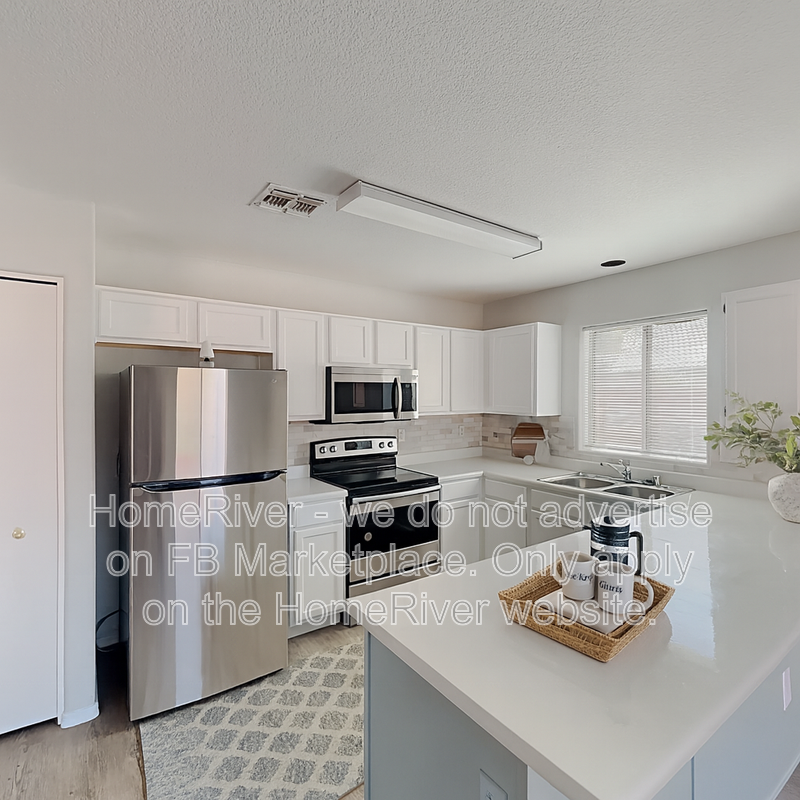 1110 W NANCY LN