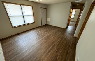 2 beds, 1 bath, $850