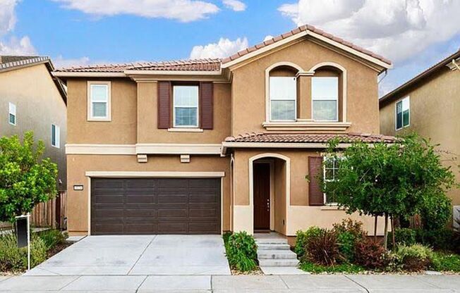 Available Now! Beautiful 2-story home in the Hamptons in Natomas, 4+2, Office & huge loft