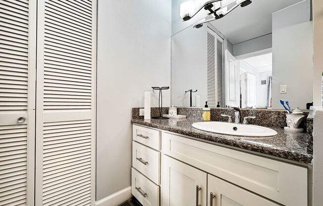 1 bed, 1 bath, $2,750
