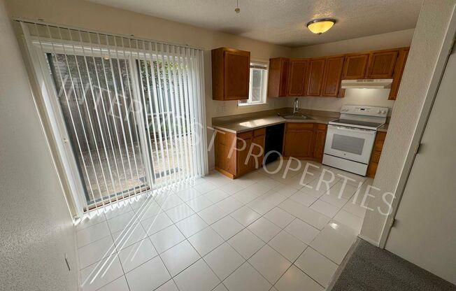 2 beds, 1 bath, 960 sqft, $1,395, Unit 104