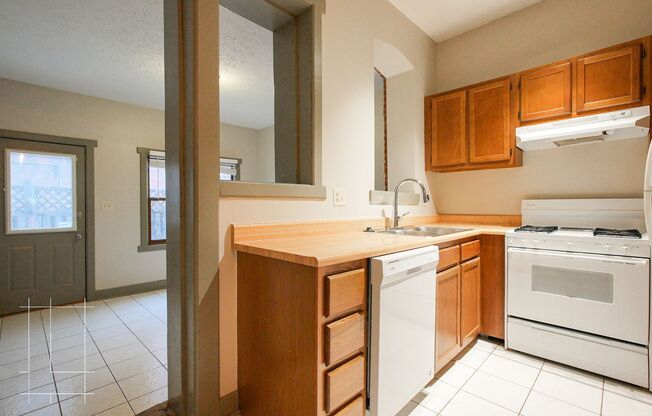 650-668 N. High Street / 10-26 E. Russell