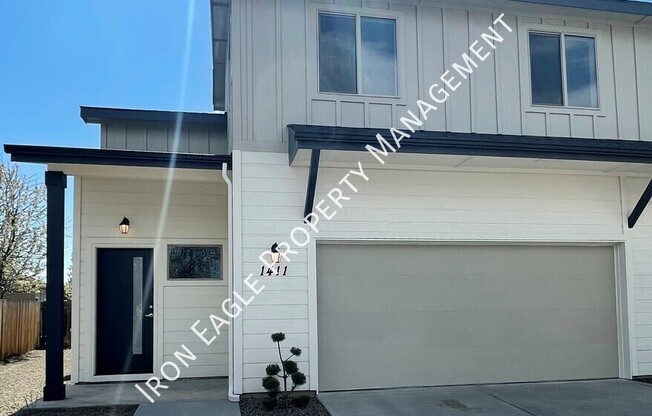 1411 N PINEVIEW LN