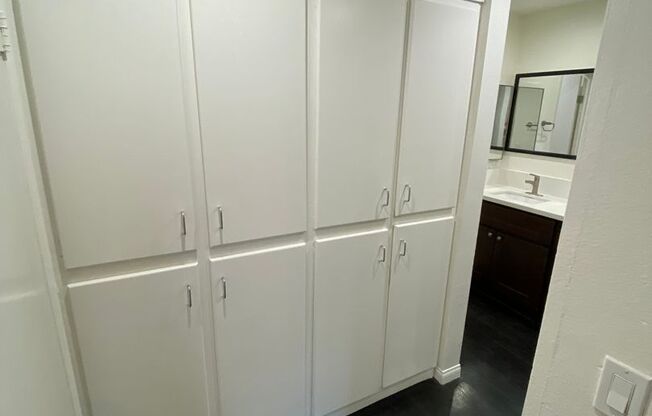 1 bed, 1 bath, 690 sqft, $2,895, Unit 115