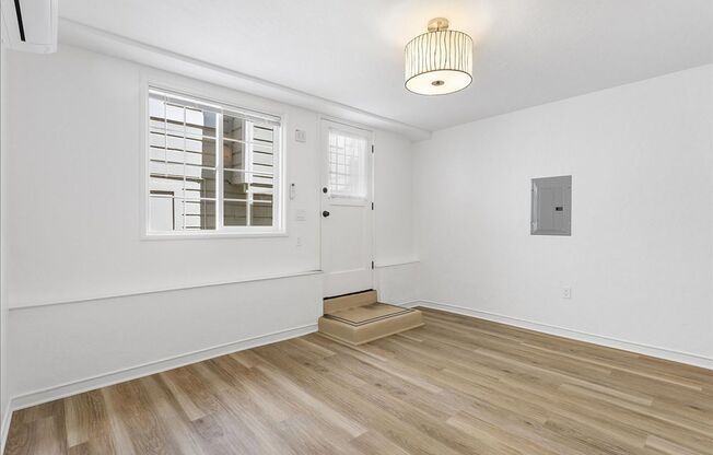 1443 Stanton St #2 - 1 bedroom | 1 bath