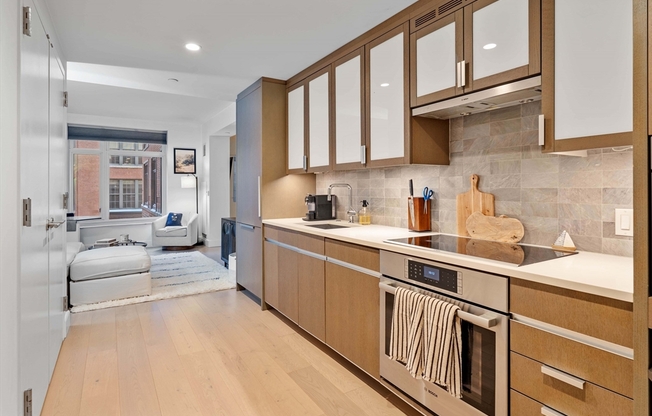 100 Lovejoy Wharf