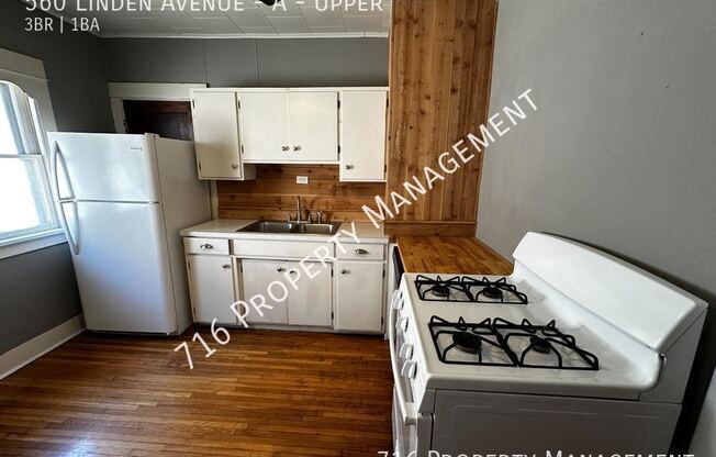 560 LINDEN AVE