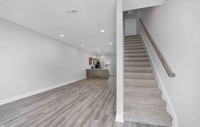 2 beds, 2.5 baths, 1,300 sqft, $1,350, Unit 6