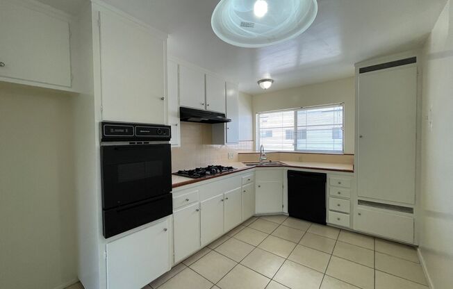 1 bed, 1 bath, 624 sqft, $1,699, Unit 320