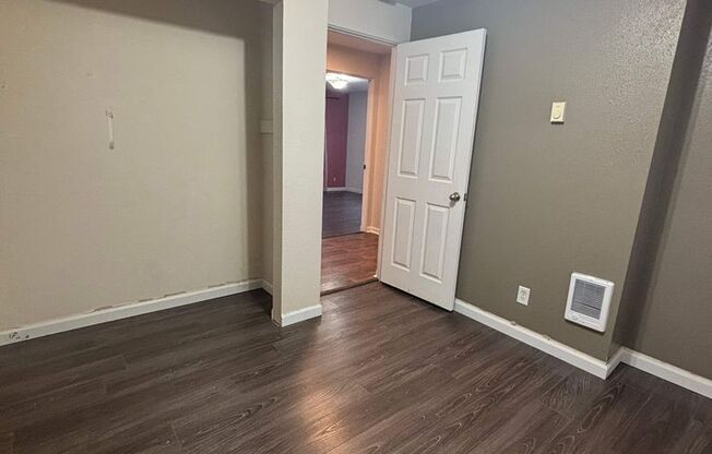 3 beds, 1 bath, $2,000